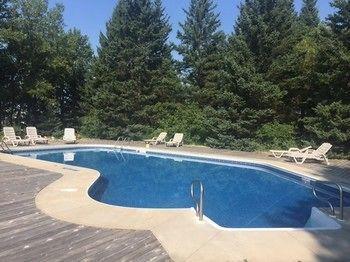 Smokey Hollow Resort Wasagaming Экстерьер фото
